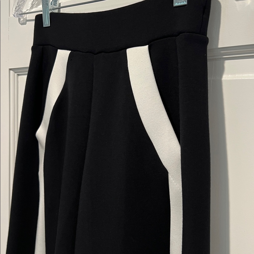 Spanx AirEssentials Striped Track Pant XS Black White Wide Leg Petite Length - Picture 4 of 8